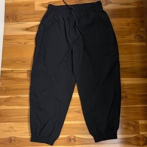 Woman’s  Black Jogger Pants Strechy